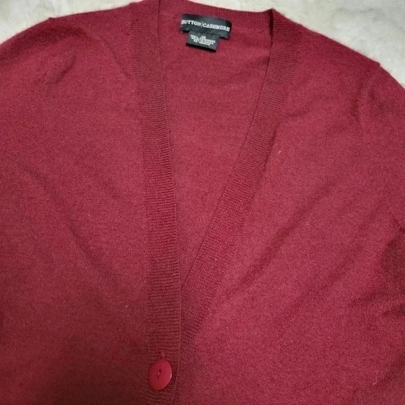 Sutton Cashmere Modern Classic Burgundy Red Single Button Front Cardigan Size XS - Picture 3 of 5
